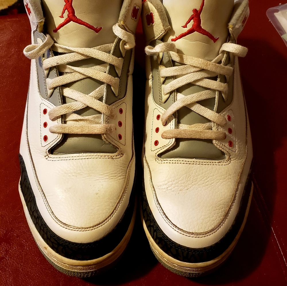 Jordan retro 3 white and red